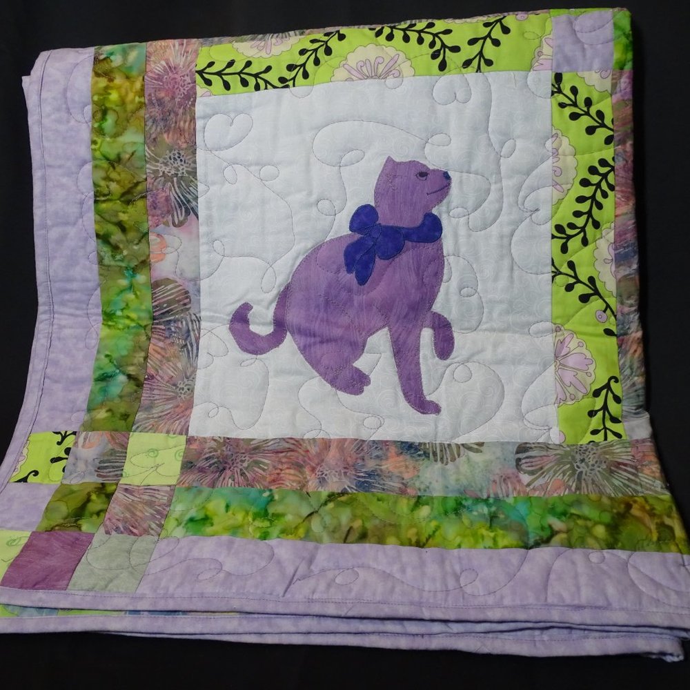 Hand Crafted Cat Lap Quilt Stunning 40" x 39" - Picture 9 of 16